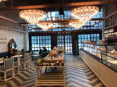 面包甜点陈列柜-牛角村(大族广场店)