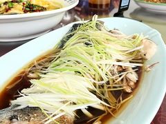 -雪湖煜辰鱼头老店(雪野湖店)