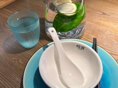 -酸渡·老坛酸菜鱼·现炒下饭菜(港惠新天地店)