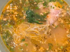 小锅米线-胡麻(静安嘉里店)