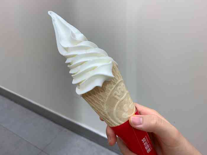 蜜雪冰城(金沙学府店)-"蜜雪冰城的摩天脆脆yyds!3元收获甜筒.