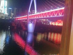 -小天鹅火锅·一线江景洪鼎旗舰店(洪崖洞店)
