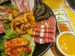唯成拼盘-唯成•韩国炭火烤肉 유성고기
