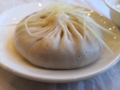 陈士荣蟹黄汤包-鸿运酒楼