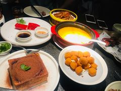 -蝴蝶里·粤菜·点心(滨江龙湖店)