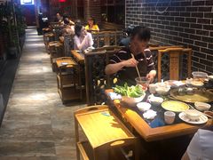 大堂-川中故事·成都老火锅(东书房店)
