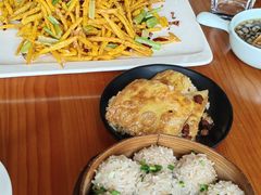 -莲餐厅·湖北菜·潜江小龙虾店(愚园路店)
