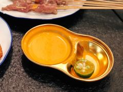 -何妹湿辣牛肉·粤式烧烤砂煲(桂雅路店)