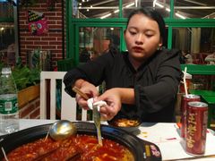 -钢管厂五区小郡肝串串香(蜀都万达店)