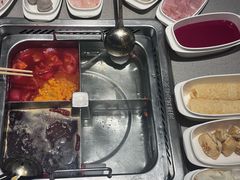 -海底捞火锅(新松江路生日主题店)