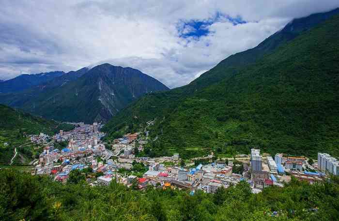 康定跑马山风景区-"记得上大学时花了三天时间从成都骑车到康定.