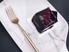 -UNI UNI(环亚凯瑟琳店)