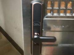 -辉记开锁换锁·配汽车钥匙