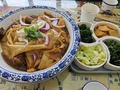 -壹阁胡羊焖饼(特色小吃街店)