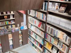 -钟书阁(群光广场店)