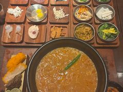 -银米·云南传统过桥米线(双廊黑金冠店)