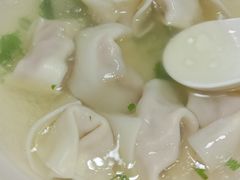 小馄饨-周震馄饨