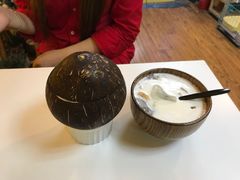 -志龙皇冠吃货椰子铺