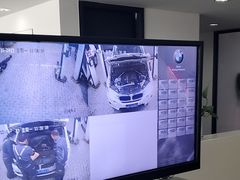 -上海宝信宝马4S店