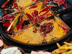 -正南齊北重庆老火锅(光华村直营店)