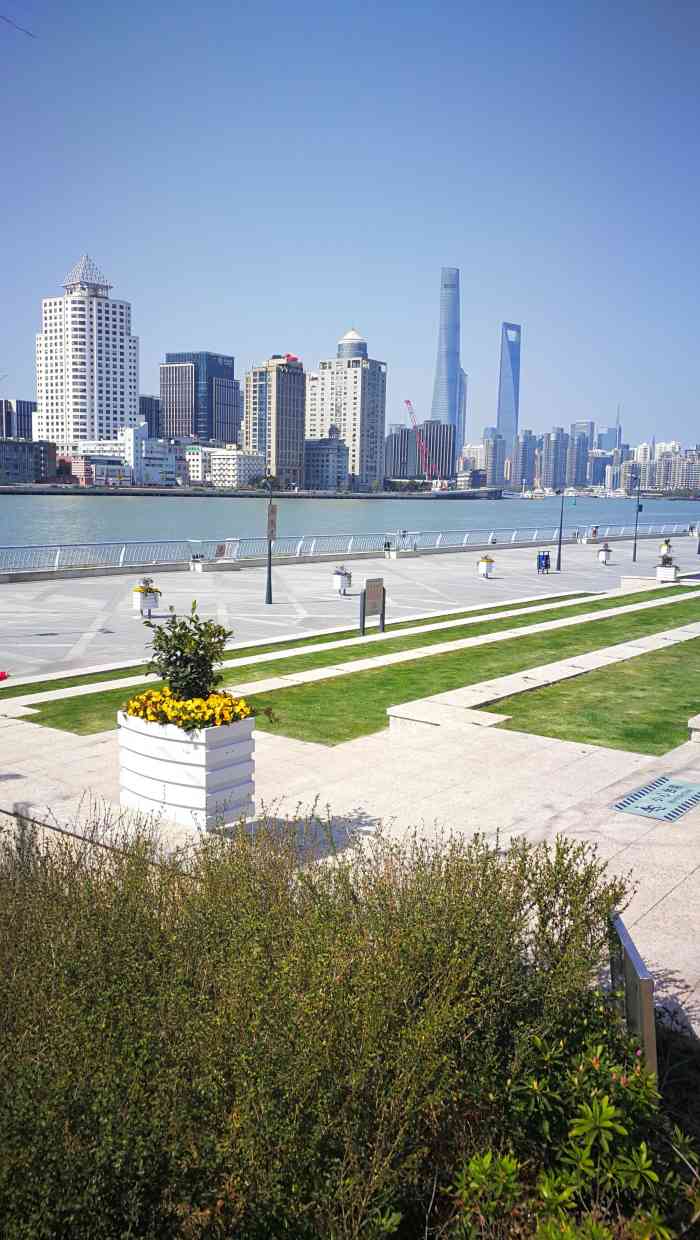 塘桥渡口售票处-"真的是五星好评的摆渡轮船.双休日乘客寥寥.