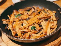 橄榄油煎三种菇-庆春朴门