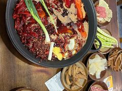 -黄潇洒老火锅(九眼桥宏济巷店)