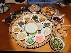 -包整·丝娃娃(一览甲秀楼风景店)