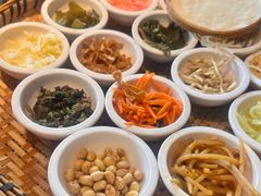 -包整·丝娃娃(一览甲秀楼风景店)