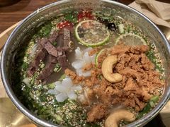 -良米山·云南野生菌过桥米线(上海首店)