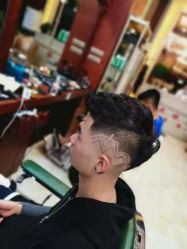 -尼特斯男士发型馆