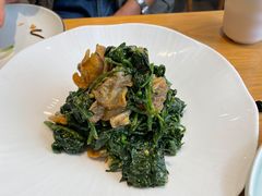 菠菜拌毛蛤-山东宾馆·齐鲁苑餐厅