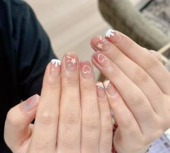 -七月美睫 美甲