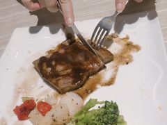 -必胜客(八一店)