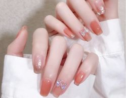 -雪奈传统美甲美睫
