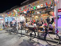 -席娜卡琳火车铁道夜市