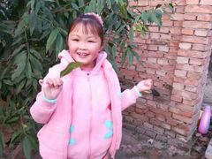 小女孩真可爱-甜甜蛋糕店(幸福街店)