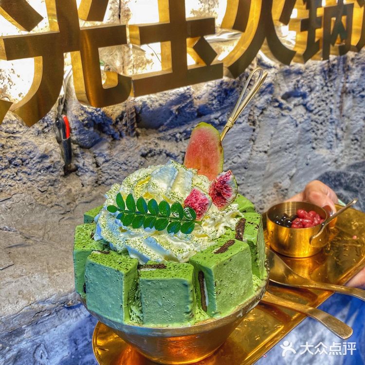排队N小时的朱光玉火锅到底有多好吃⁉️