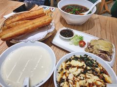咸豆花-弄堂咪道-饭香·面香·馄饨香(汇锦广场店)