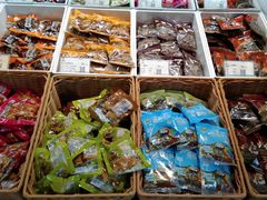 -来伊份(星湖街店)