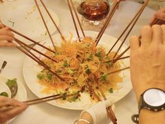 风生水起三文鱼-山泉公馆酒家(珠江新城店)