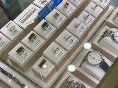 -海星奢选二手奢侈品手表包包鉴定回收寄卖(墨玉南路店)
