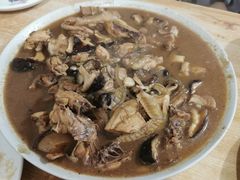 小鸡炖香菇-东北特色菜馆(珞喻东路店)