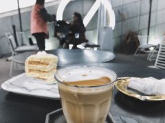 -UNI UNI(环亚凯瑟琳店)