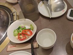 -锅飘飘·东北铁锅炖(雨花客厅店)