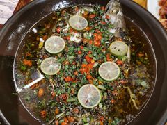 -老滇山寨•云南特色菜•地方菜•民族风情歌舞表演(金碧店)