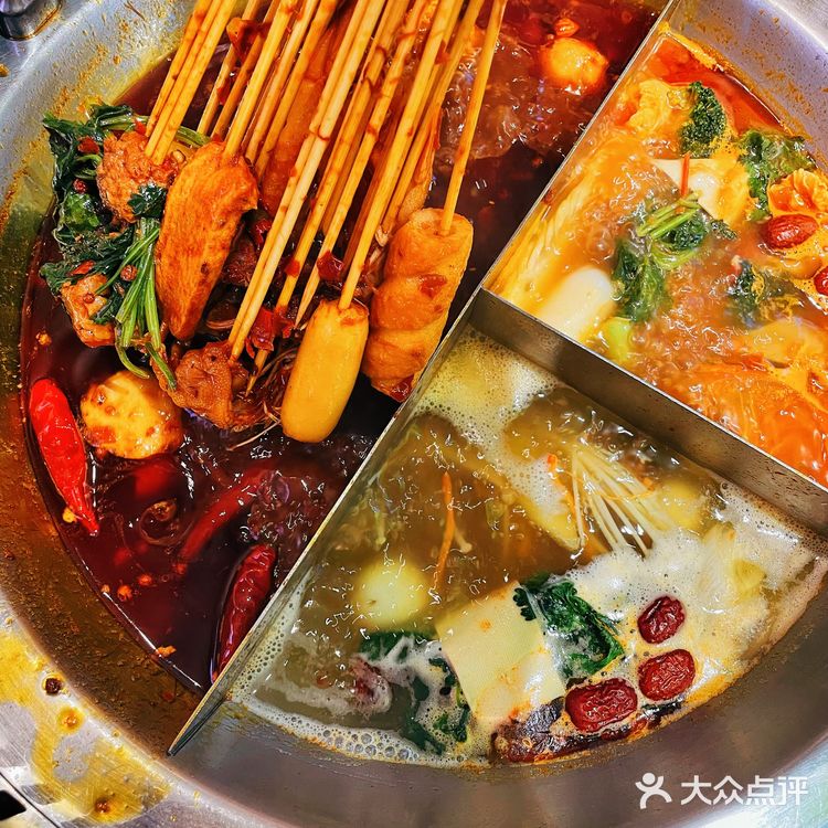 好吃到扶墙走的涮串牛小嫩串串香 