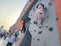 -滨江攀岩