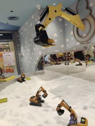 -奈尔宝家庭中心·亲子餐厅(北京东坝万达店)