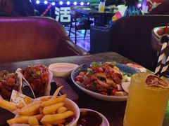 -Famous肥猫墨西哥音乐餐吧(五棵松华熙LIVE店)